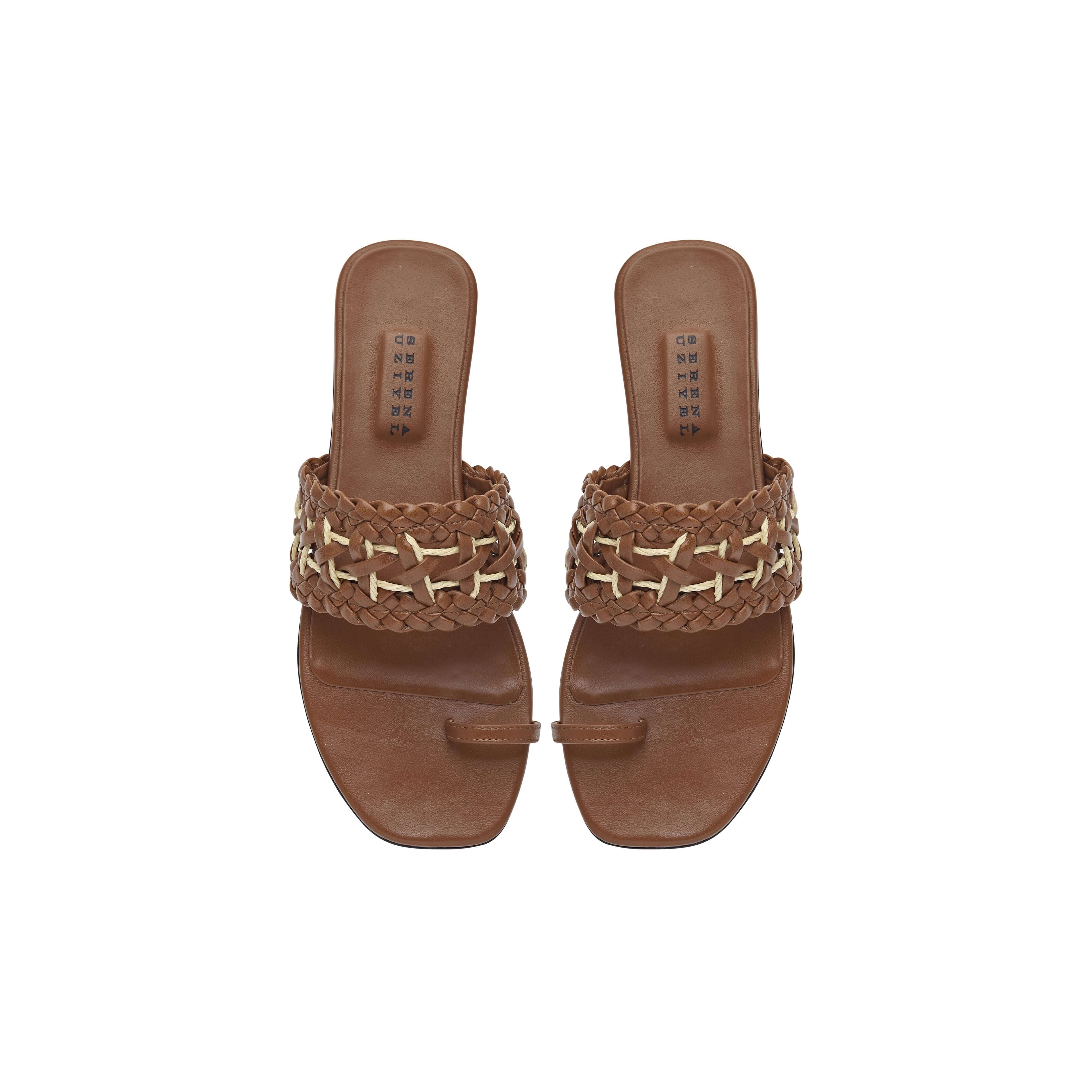 Almeria Camello Flat Toe Sandal in leather and raffia, featuring a stylish woven design in natural tones.