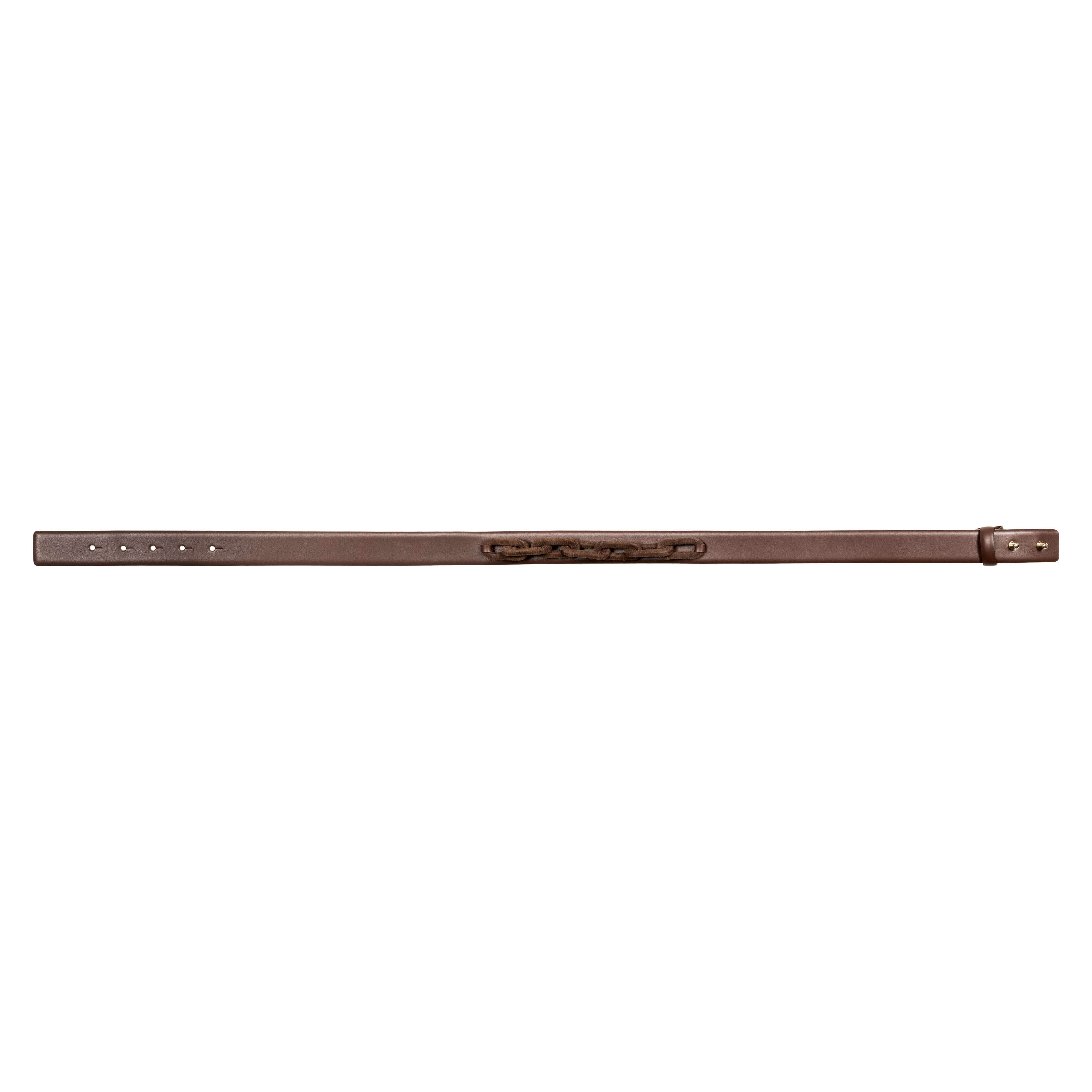 Catena brown belt showcasing a sleek design and multiple sizing holes, perfect for enhancing any outfit.