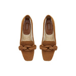 Catena Camello off white shearling flat moccasin featuring a stylish chain detail and cozy interior.