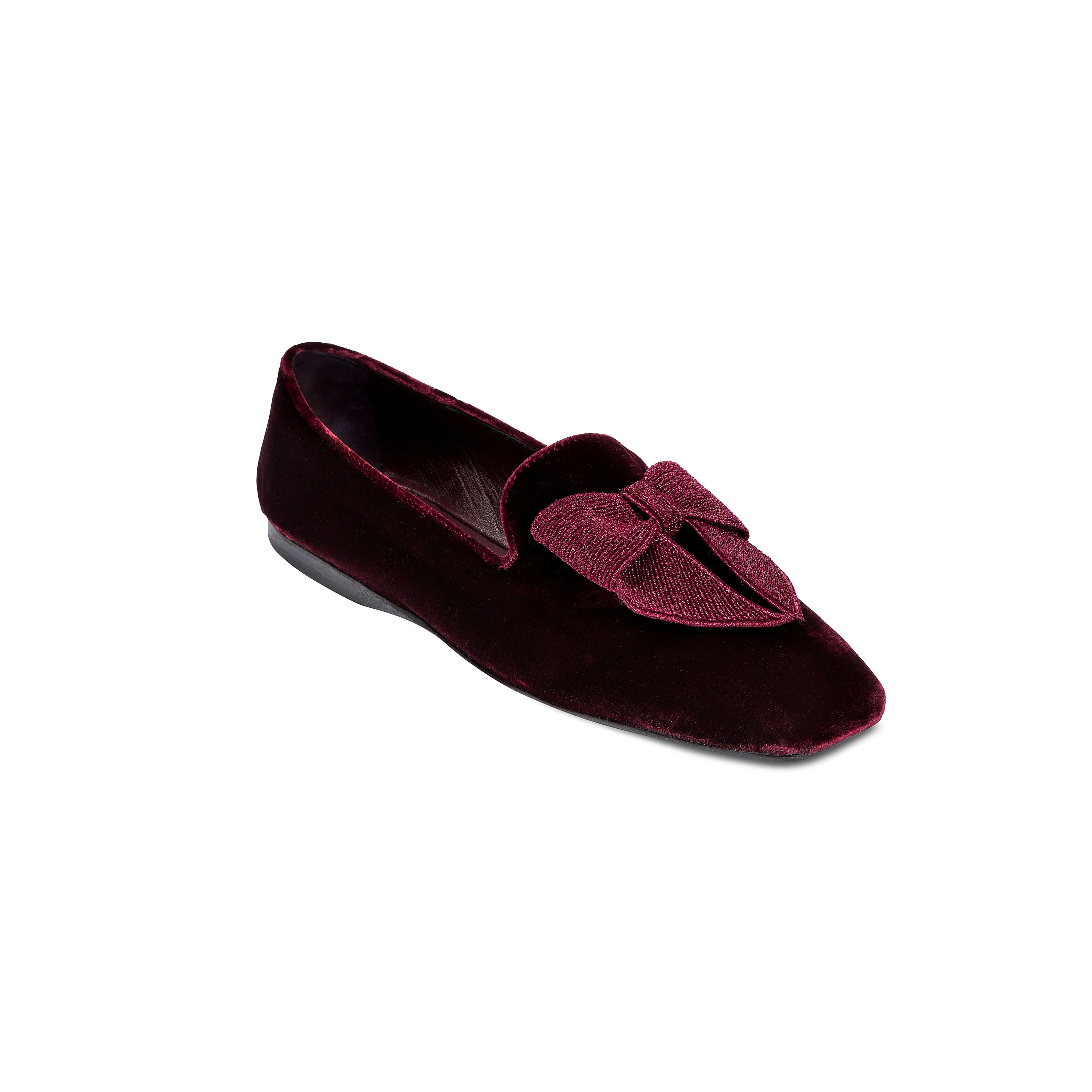 Fiocco Burgundy Flat Moccasin with metallic embroidered bow, made of velvet, a stylish addition for fall.