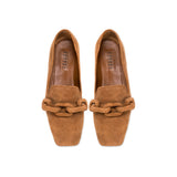 Catena Camello Flat Moccasin in soft suede with wrapped chain link adornment, ideal for stylish casual wear.
